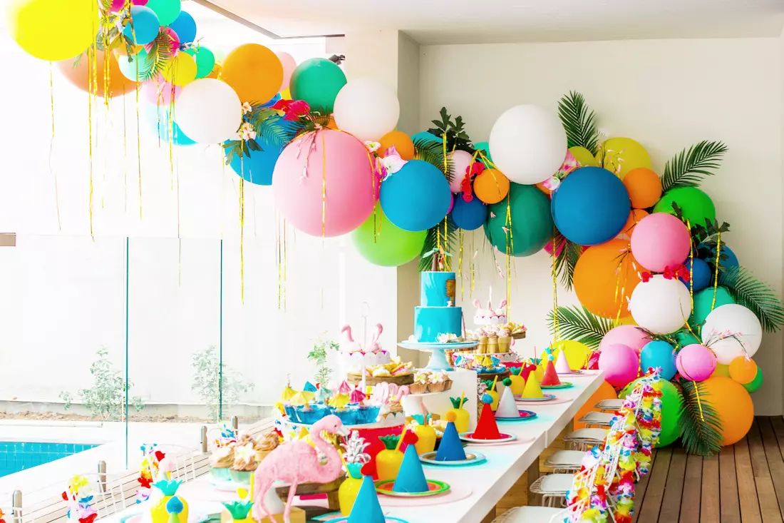 Decorating events with voluminous decorations in Miami Production of 3D decorations and event design in Miami — American Butler