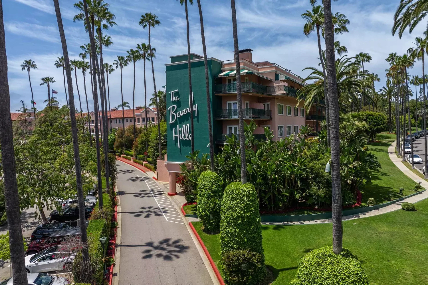 Beverly Hills Hotel — гостиница на бульваре Сансет Знаменитый Беверли Хиллс Отель