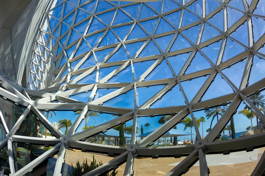 Stained glass windows at the Dali Museum in St. Petersburg, Florida — American Butler Dali Museum in Saint Petersburg — photo of stained glass windows