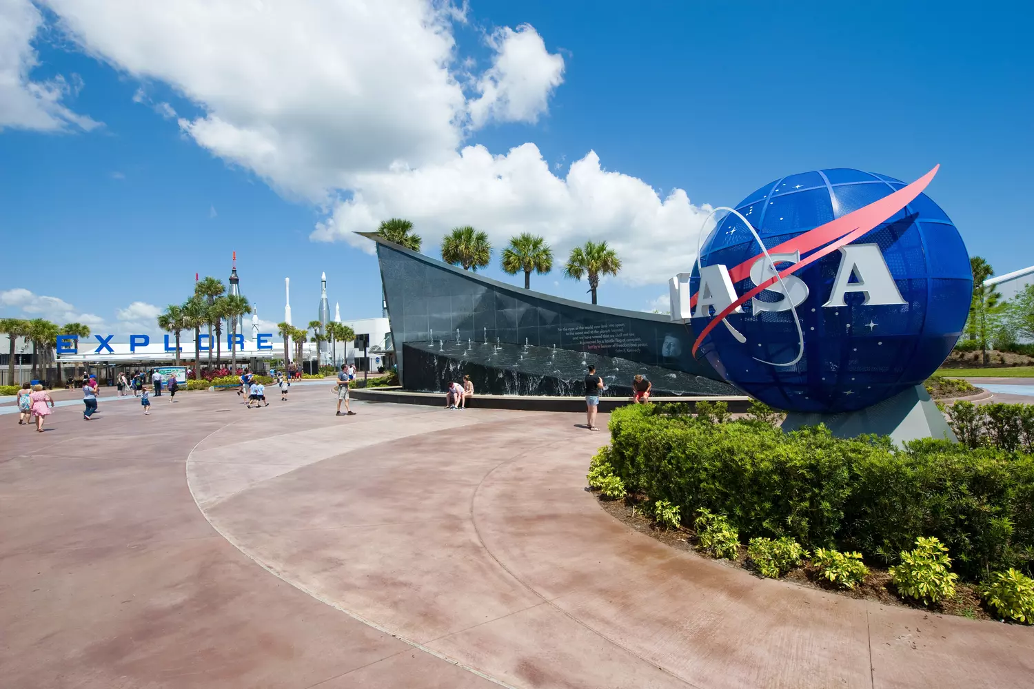 NASA's Florida Space Center is the main entrance to the space museum. NASA Space Center Florida — Photo of the main entrance to the space museum — American Butler