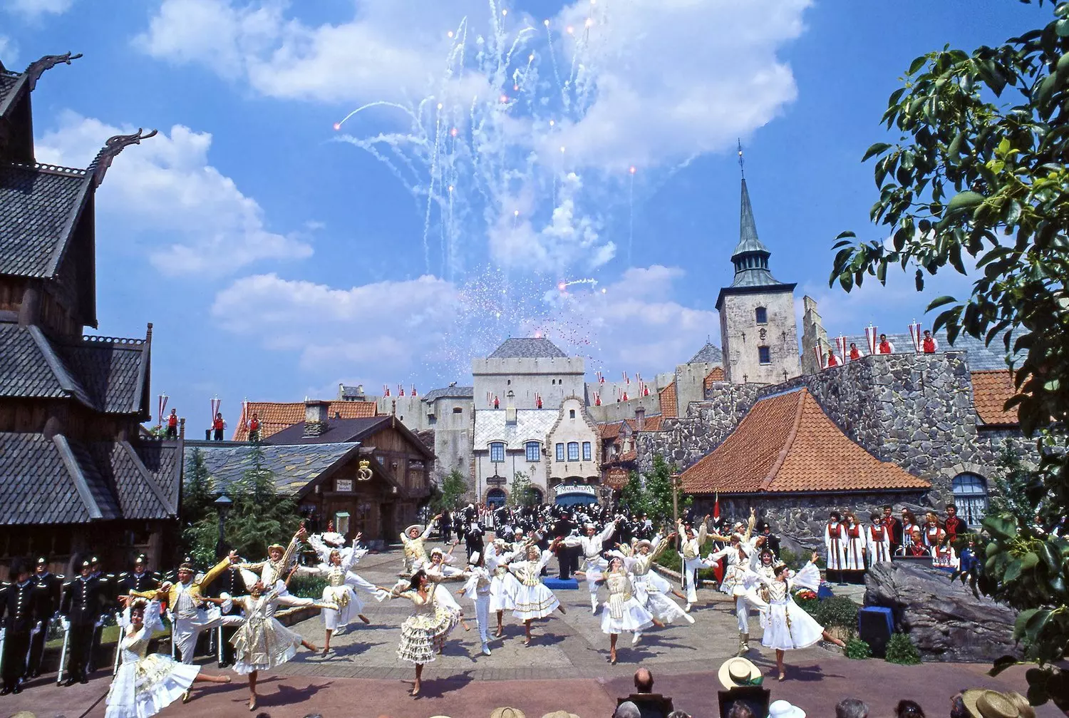 Explore the Norway Pavilion at EPCOT — fjords, folklore, and Frozen-inspired magic Norway Pavilion at EPCOT — Nordic architecture, castles, and fairy tale atmosphere