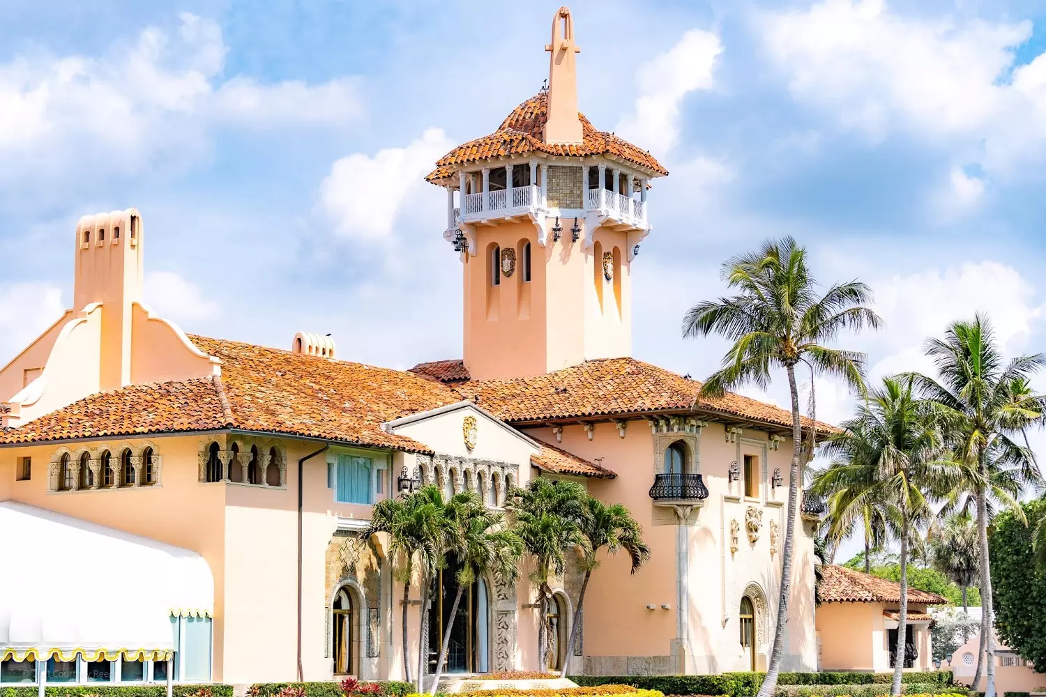 The main entrance to the Mar-a-Lago residence Architectural details of the main entrance to the Mar-a-Lago estate in Palm Beach