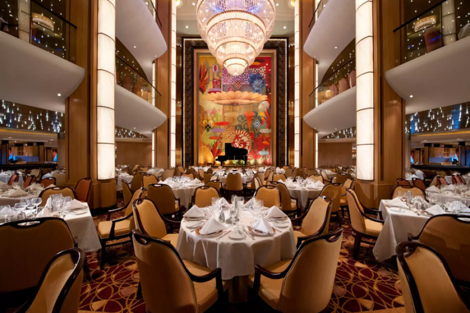 Restaurant on Allure of the Seas — exquisite cuisine and luxurious interior Spacious restaurant aboard the Allure of the Seas cruise liner with elegant décor and a cozy atmosphere