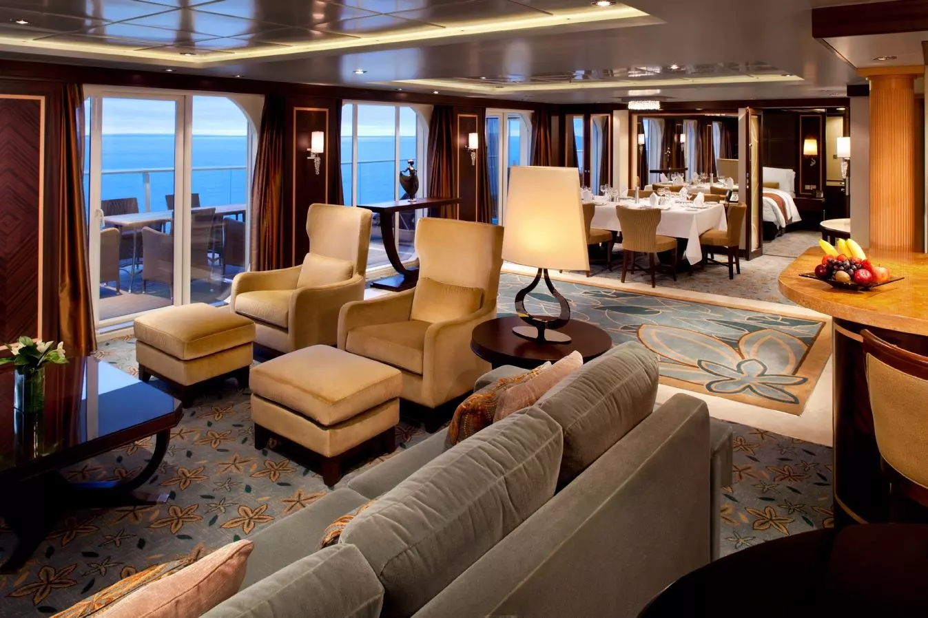 Your Ocean-View Haven: Cozy Staterooms Designed as a Home at Sea Contemporary Stateroom on Oasis of the Seas — Sleek Design Meets Uncompromising Comfort