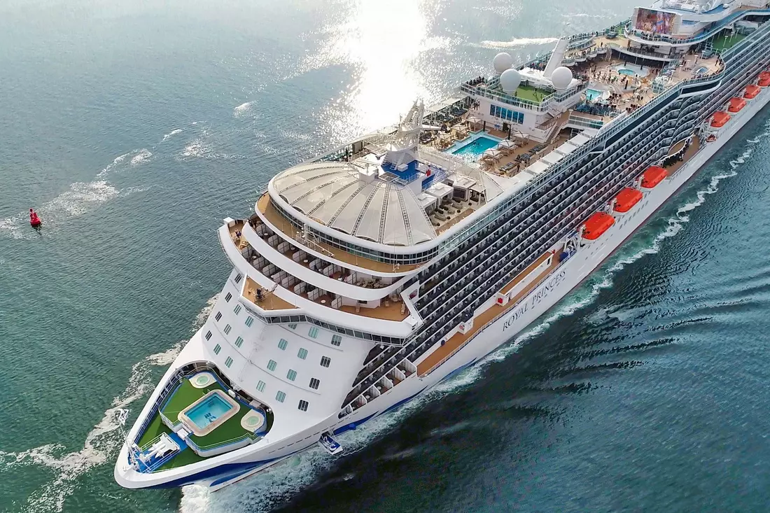 Royal Princess — US Cruises — American Butler Royal Princess — cruise ship photos from Fort Lauderdale — American Butler