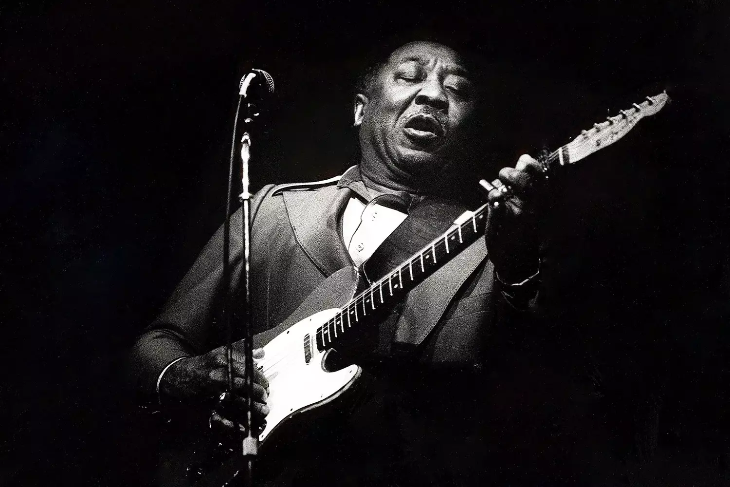 Muddy Waters — founder of Chicago blues Photo of a blues representative, Muddy Waters