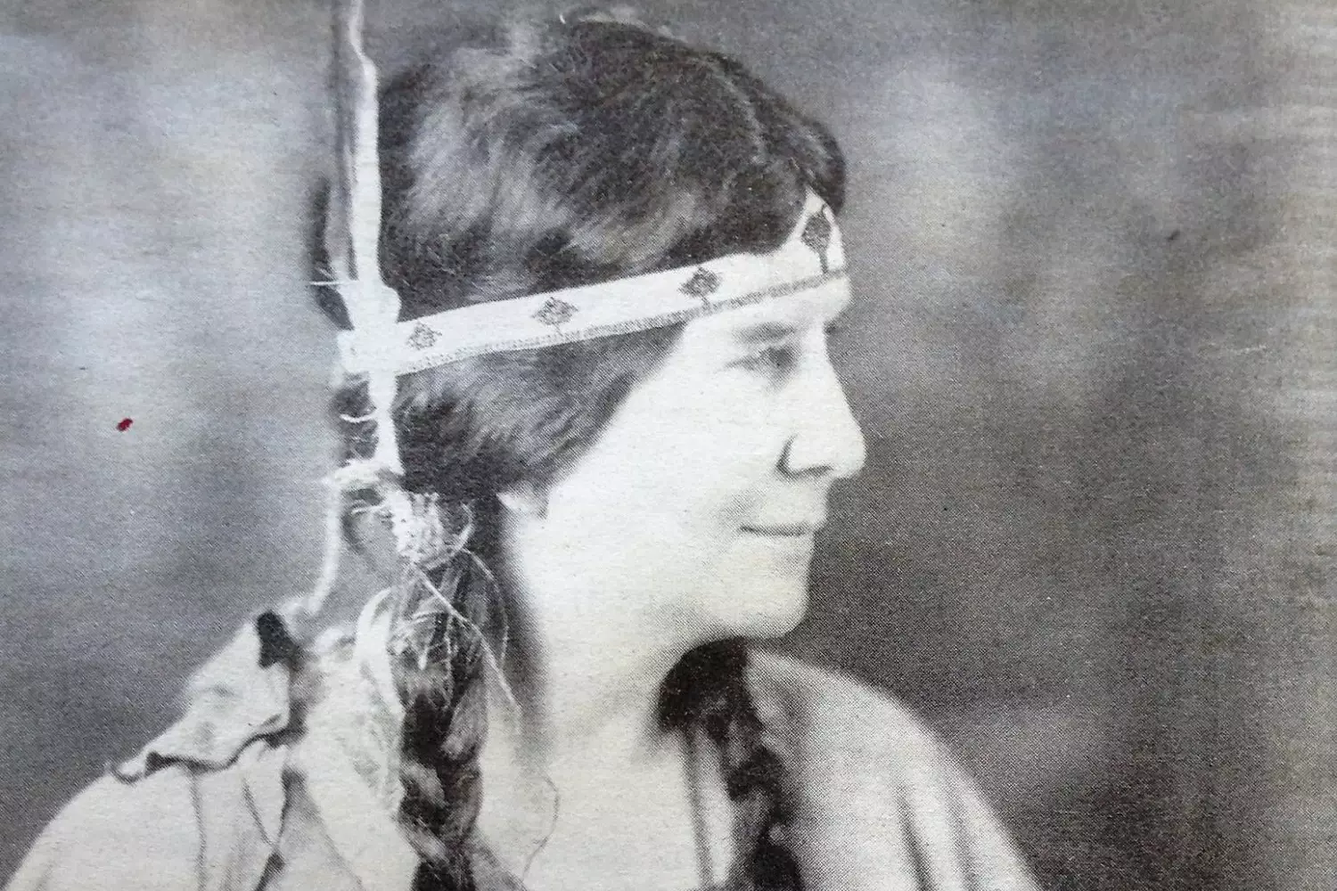 Iroquois — creators of the Great Law of Peace Iroquois woman in traditional clothing