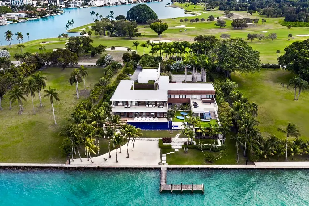 Luxury Real Estate in the 'Billionaire Bunker': An Indian Creek Overview - American Butler