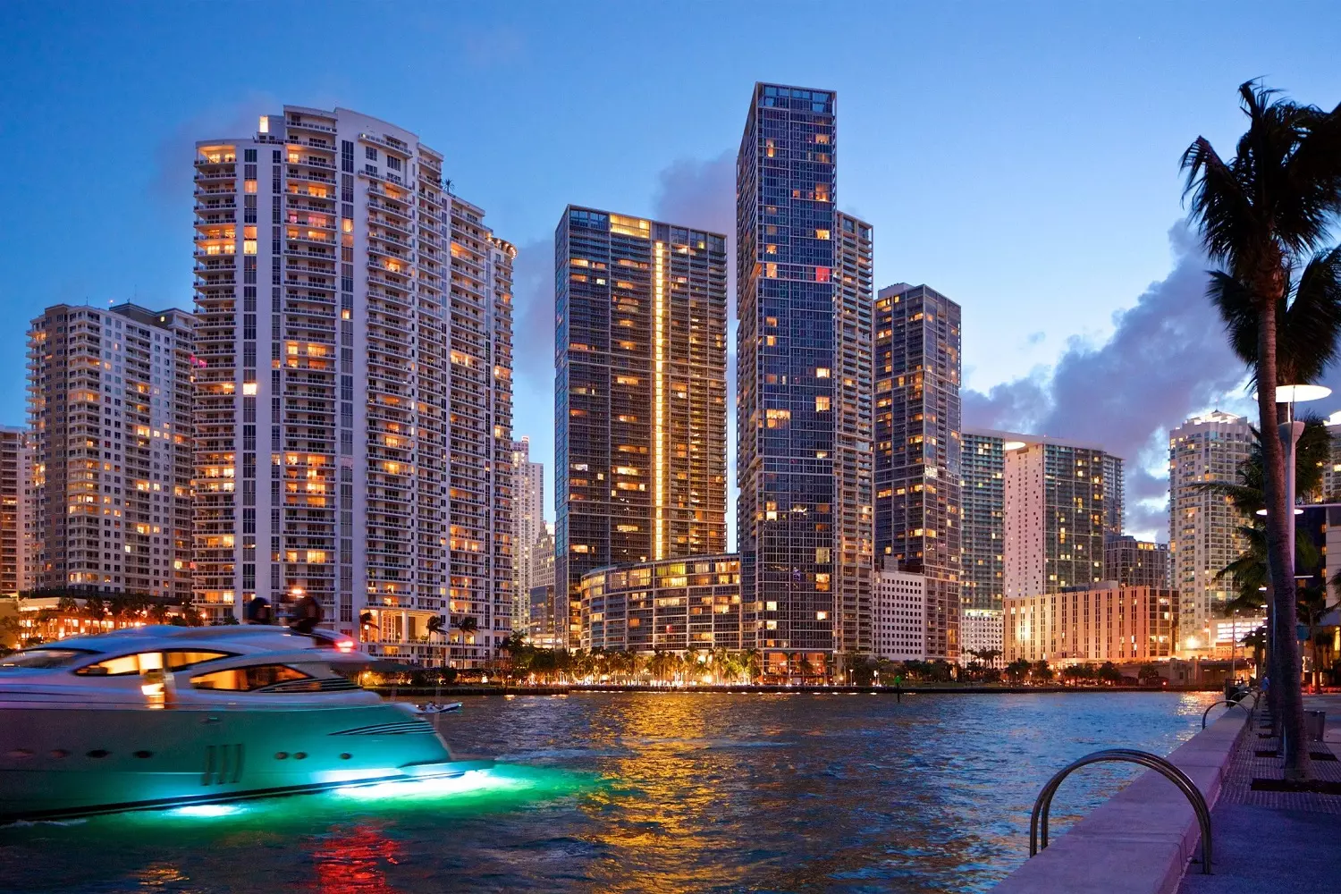 Skyscrapers in Downtown Miami Houses in Downtown Miami