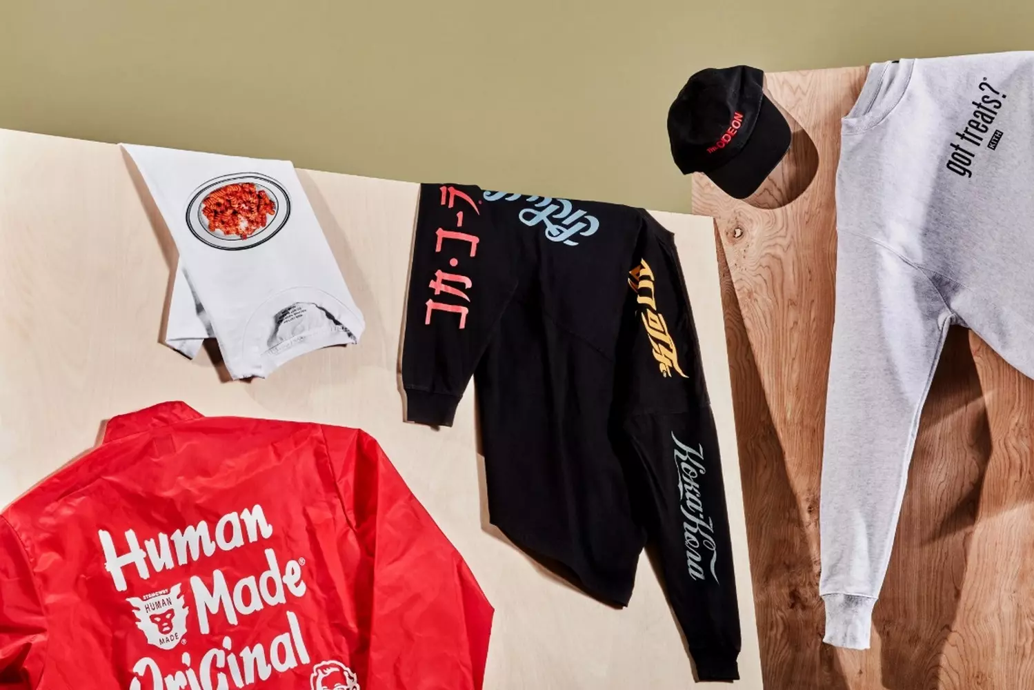 Streetwear basics made easy Streetwear Essentials: Vintage Graphic Tee, Oversized Hoodie, Distressed Denim & Limited Sneakers