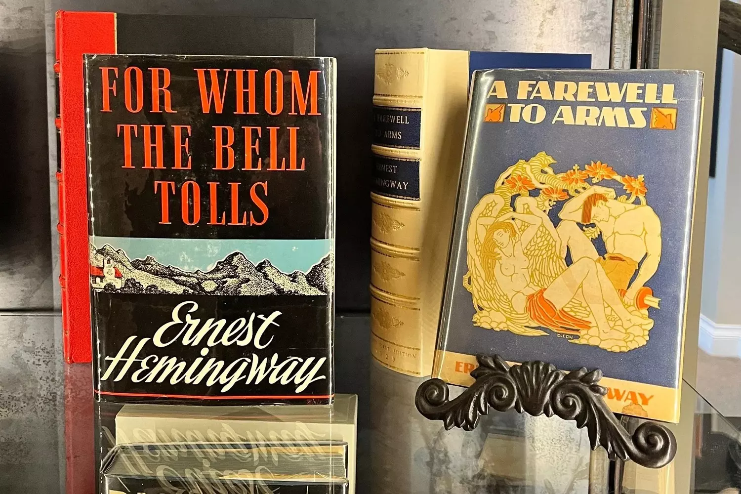 Hemingway's books Popular books by Ernest Hemingway