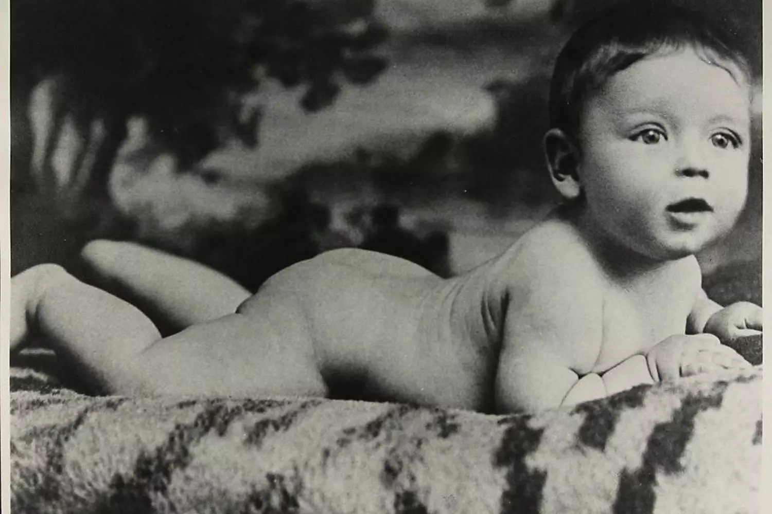 Frank Sinatra as a newborn Frank Sinatra as a newborn
