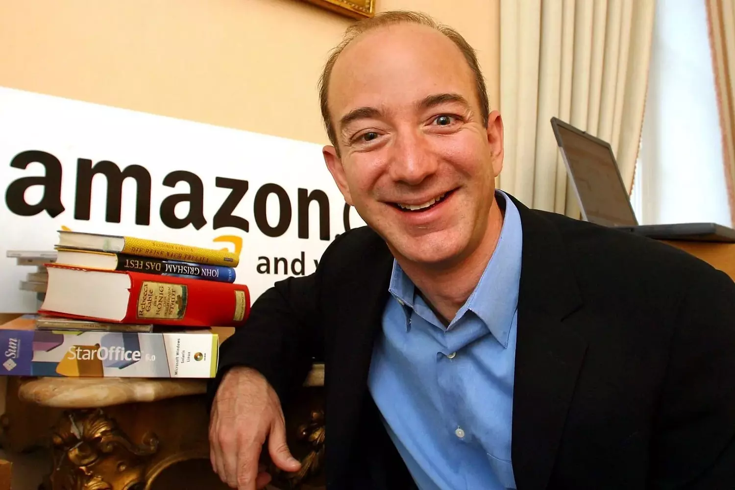 Jeff Bezos in the early years of founding Amazon Jeff Bezos at the beginning of his career: founding Amazon