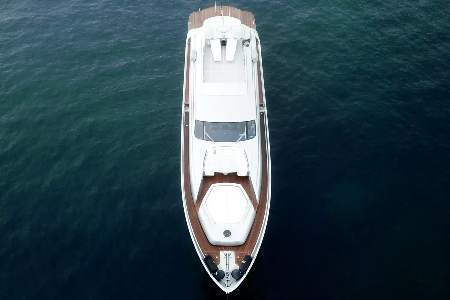 90' Pershing YCM — Yacht rentals in Miami 90' Pershing YCM — Yacht rentals in Miami