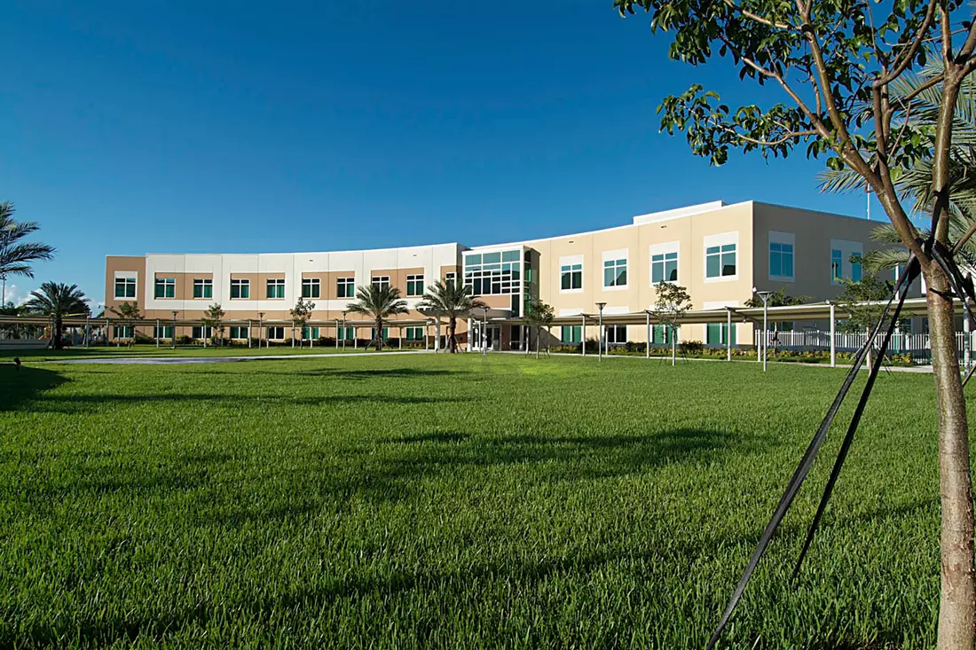 slider - American Butler