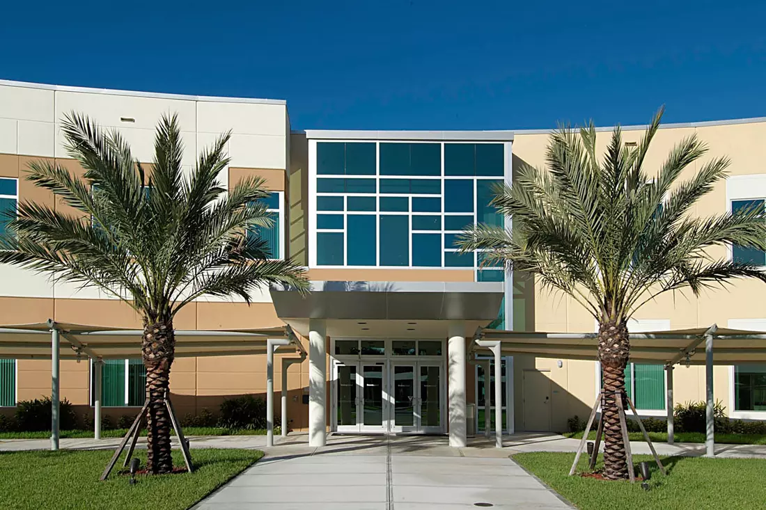 slider - American Butler