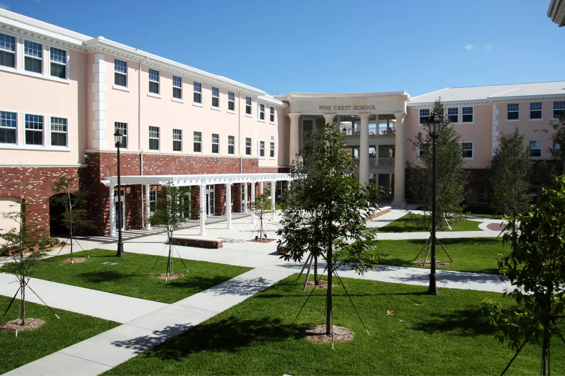 slider - American Butler