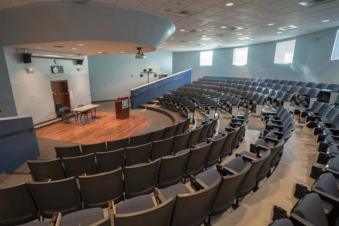 slider - American Butler