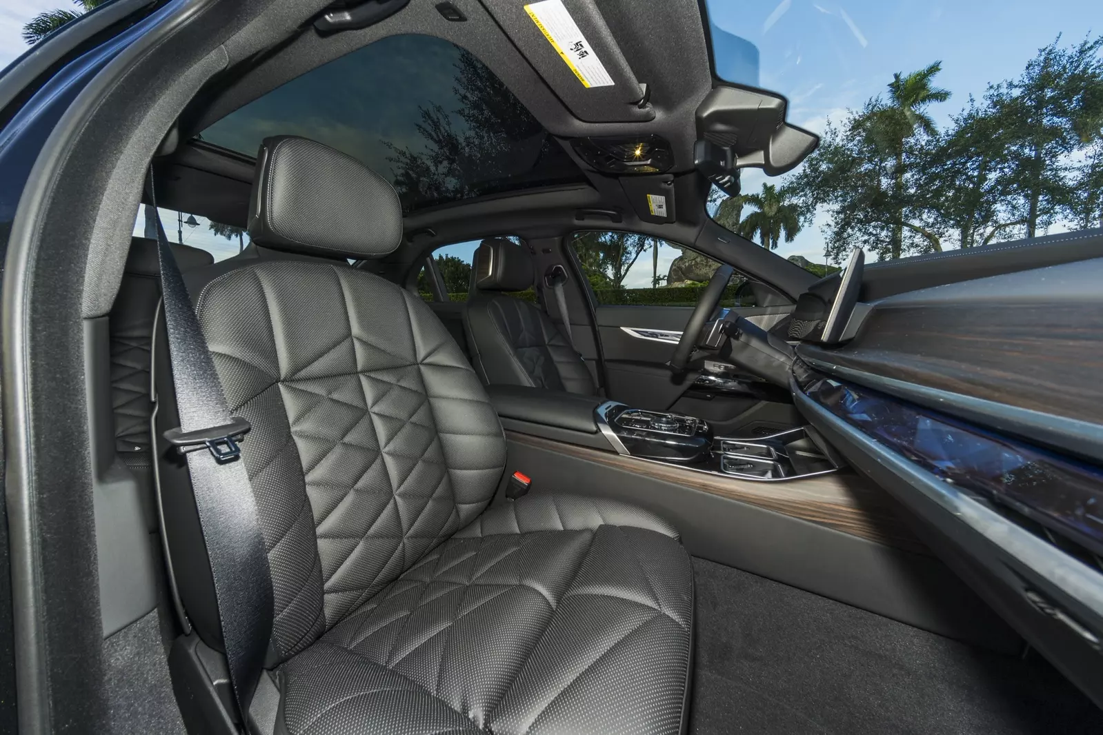 slider - American Butler