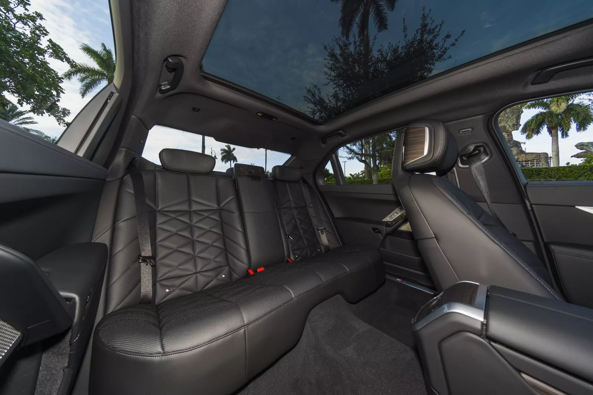 slider - American Butler