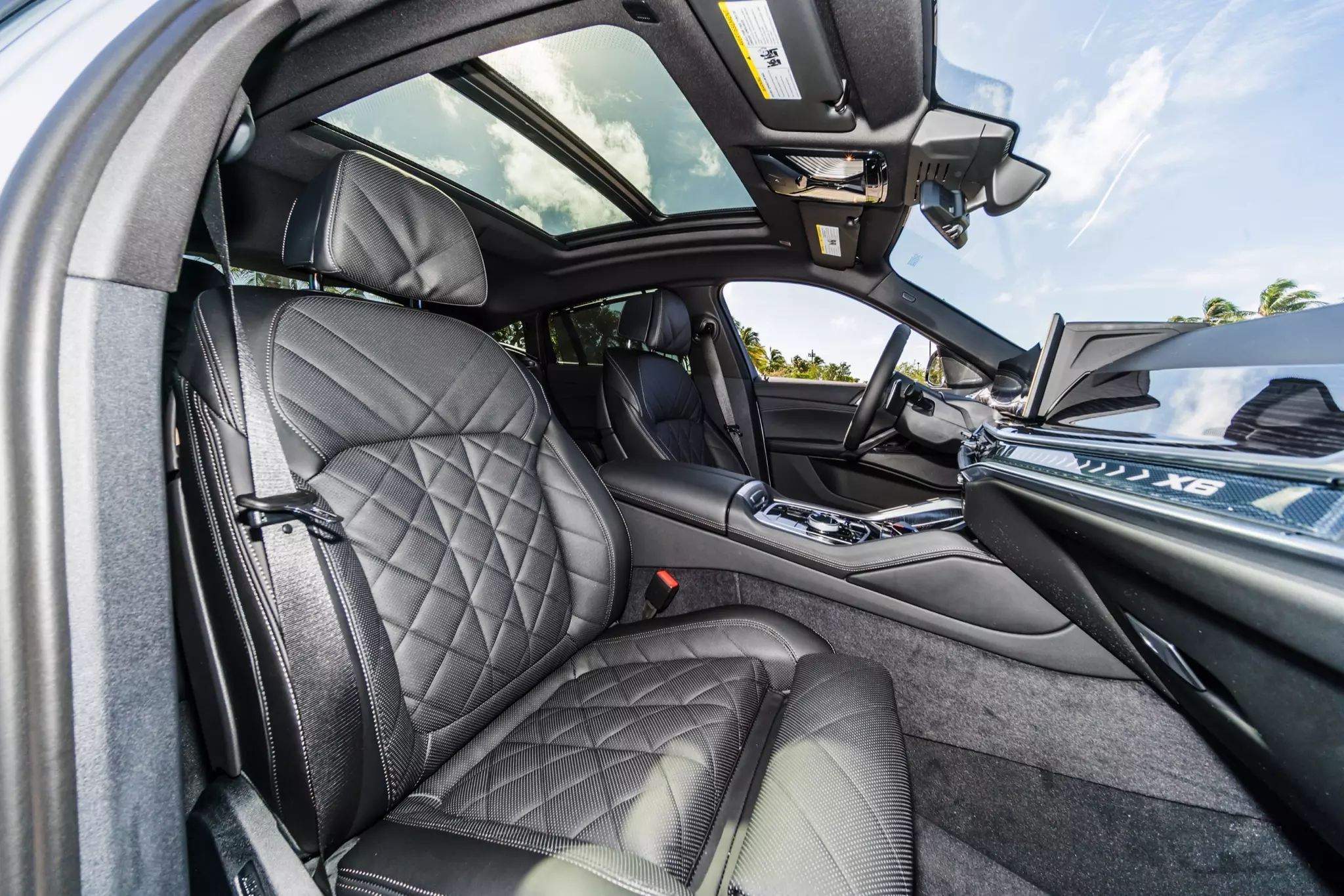 slider - American Butler