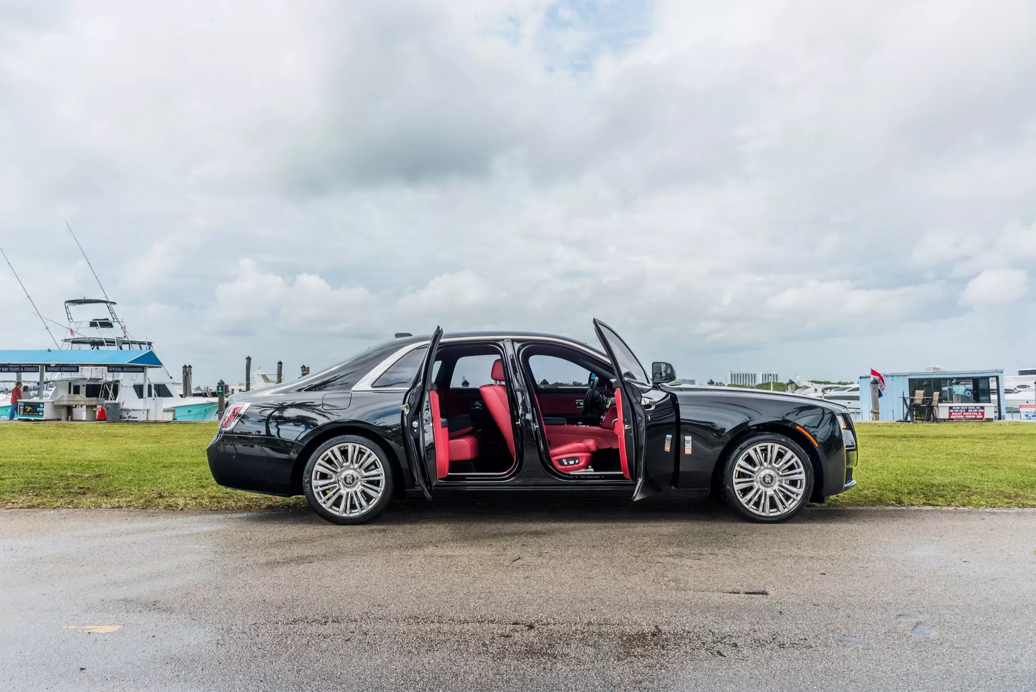 slider - American Butler