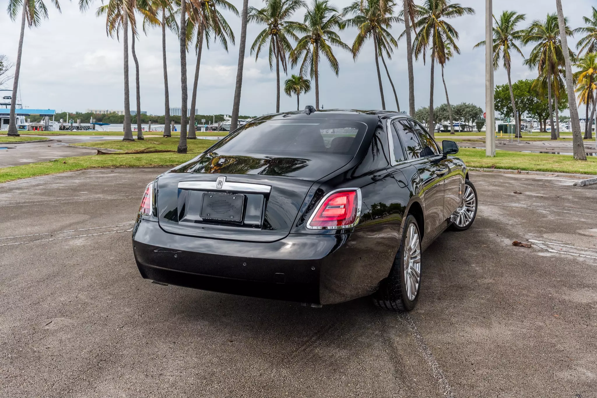 slider - American Butler