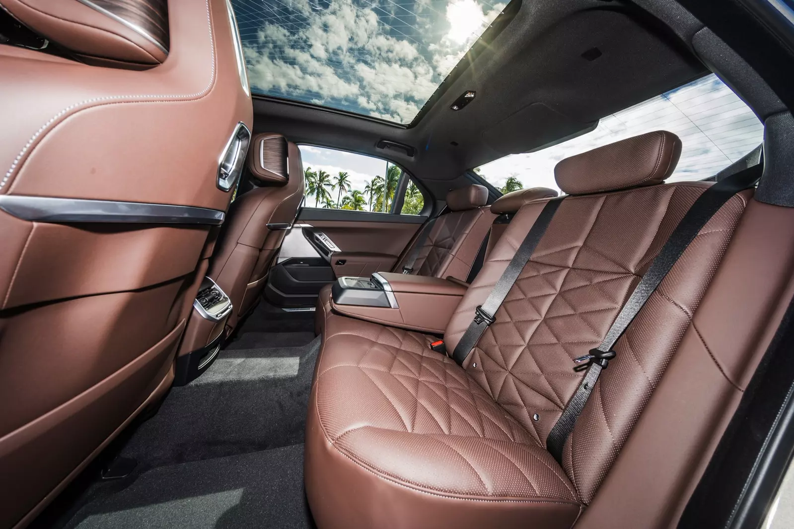 slider - American Butler