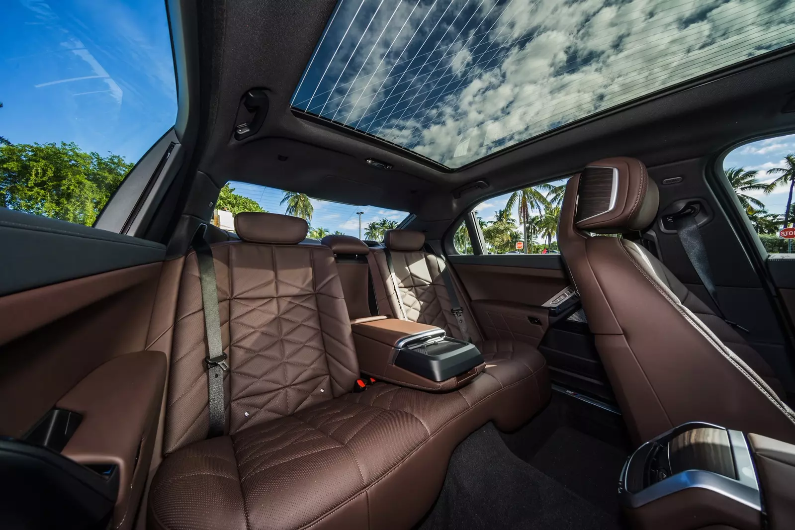 slider - American Butler