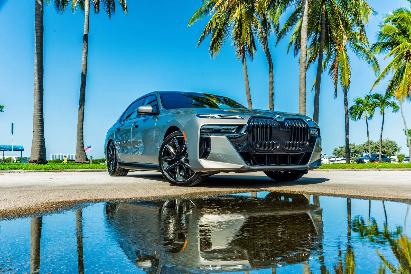 slider - American Butler