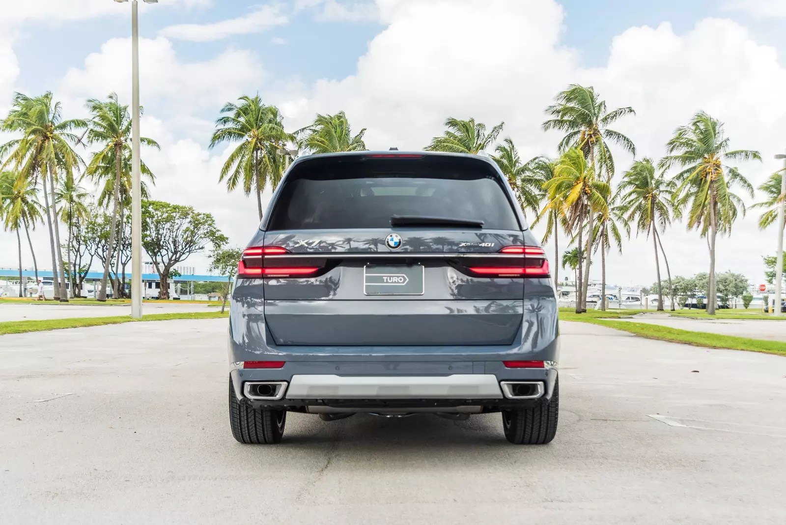 slider - American Butler