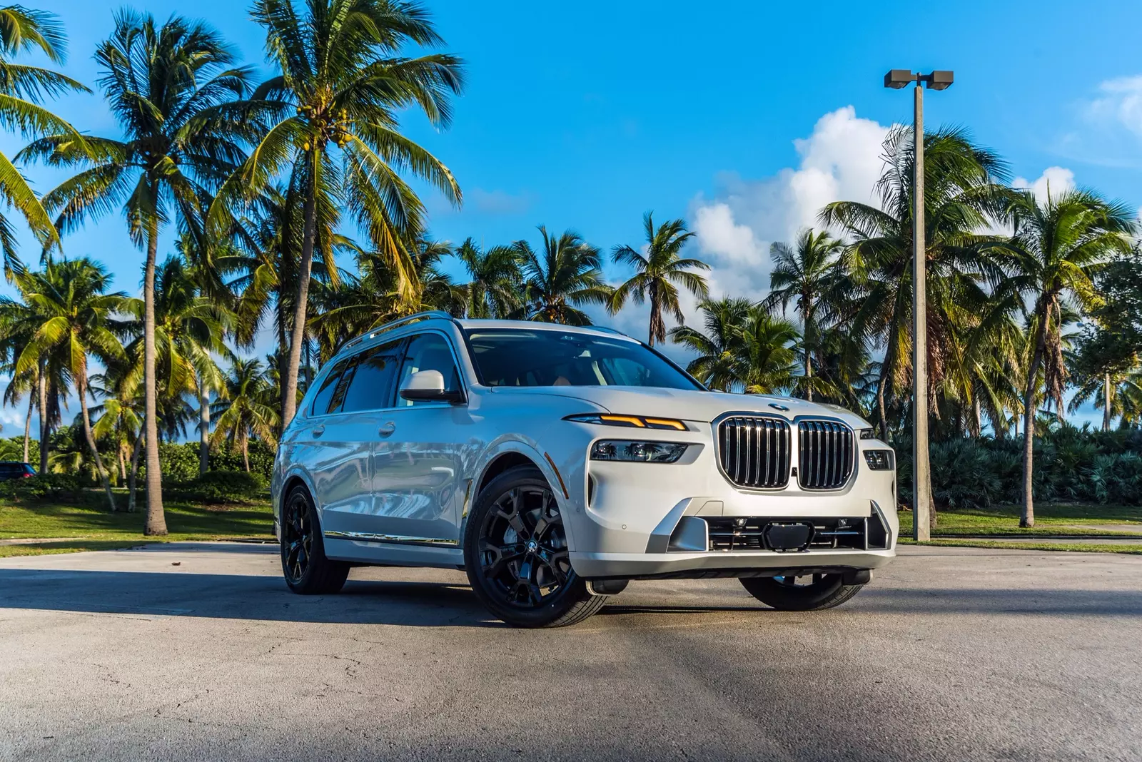 slider - American Butler