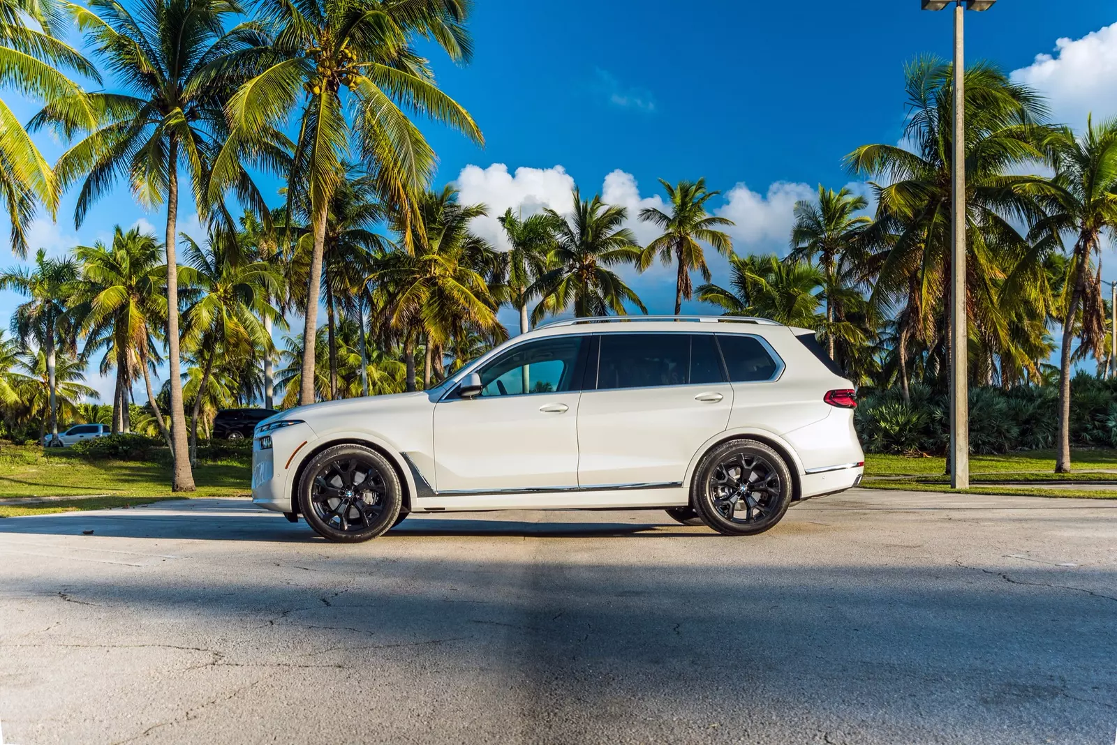 slider - American Butler