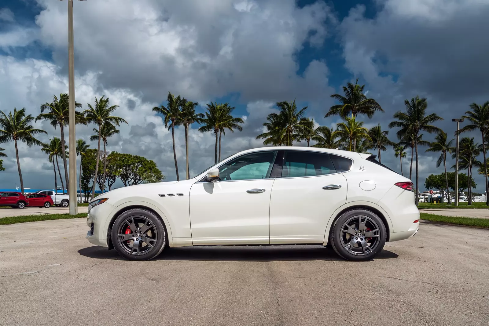 slider - American Butler