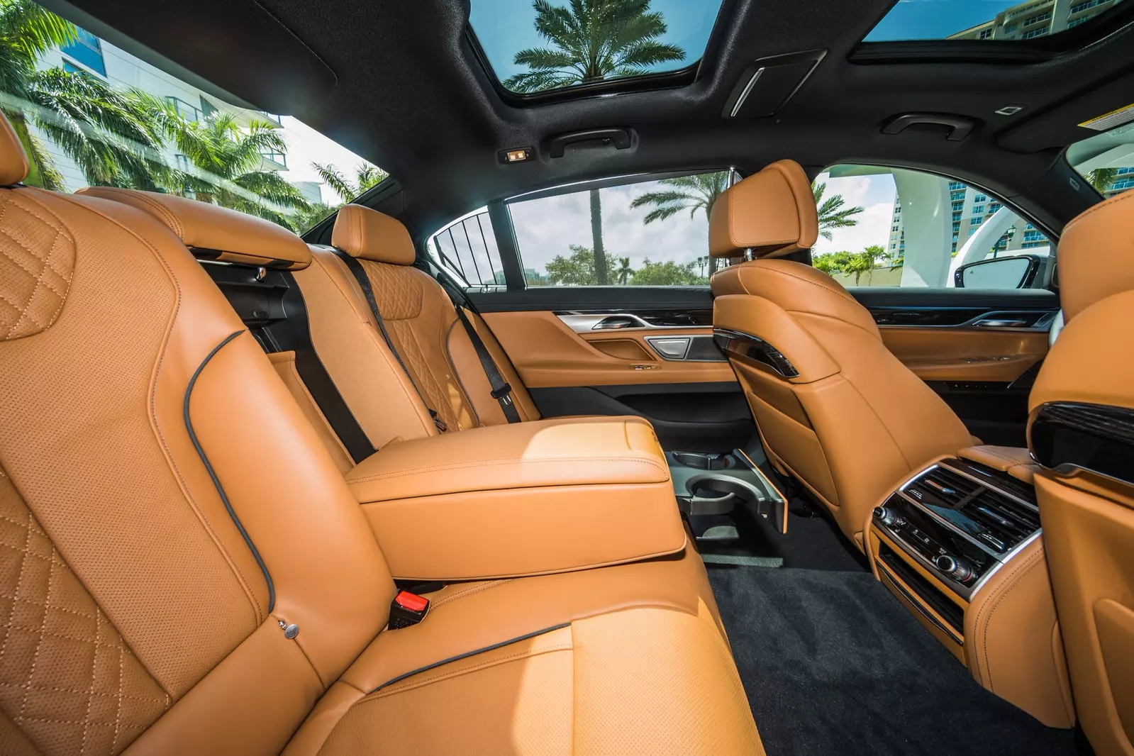 slider - American Butler