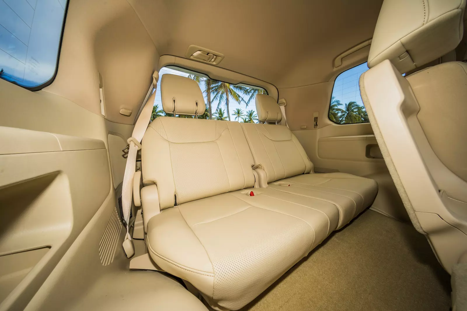 slider - American Butler