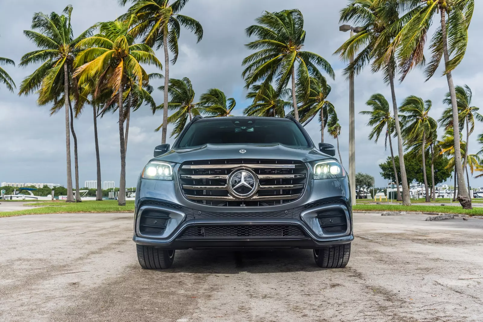 slider - American Butler