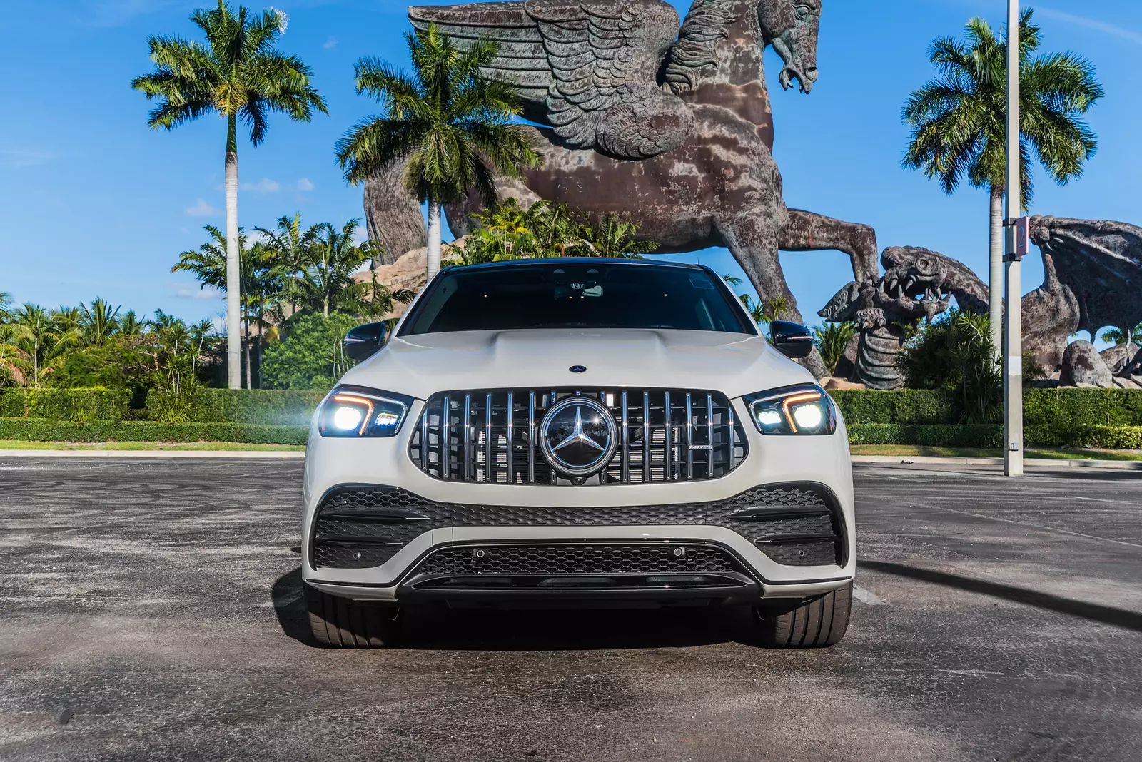 slider - American Butler