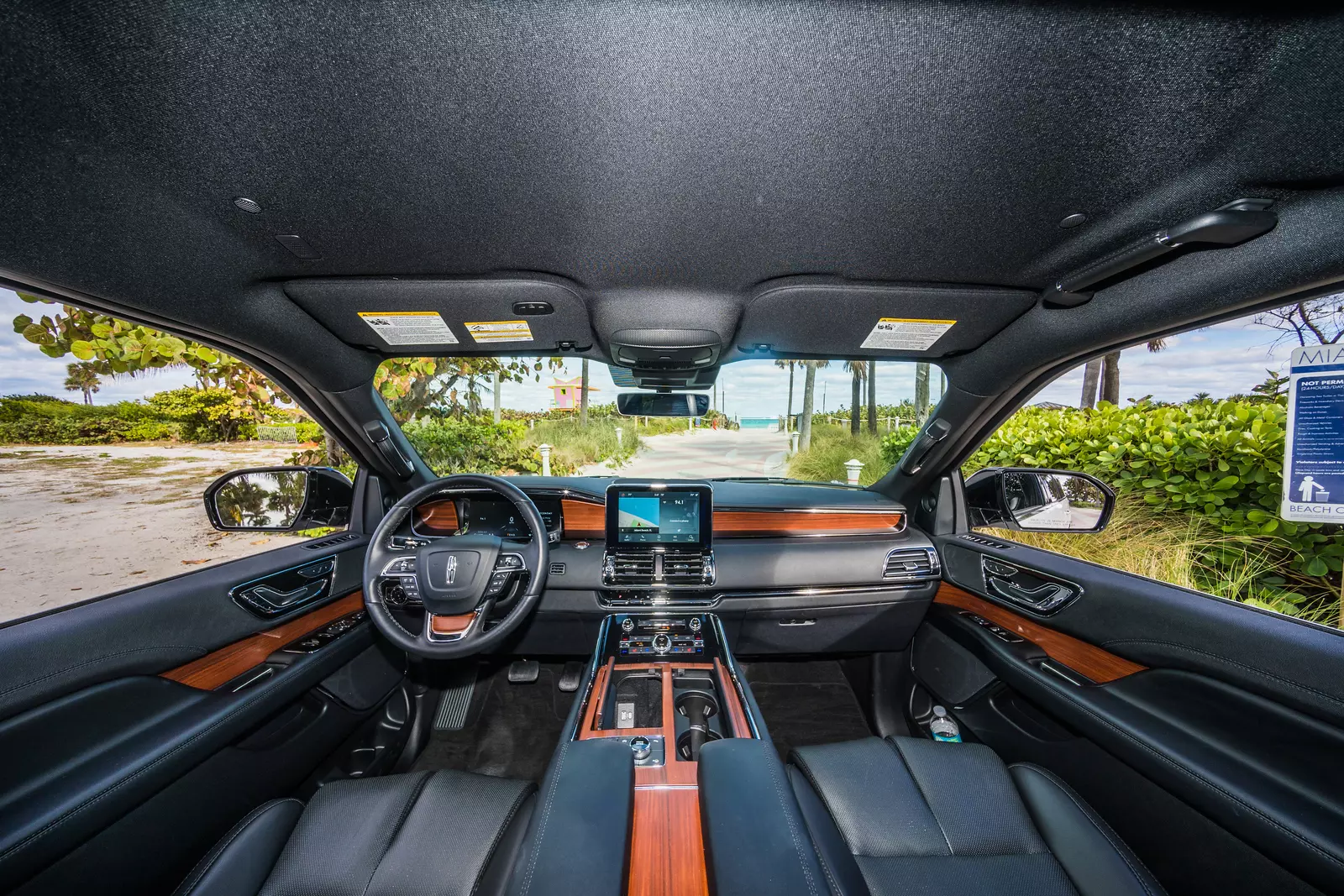 slider - American Butler