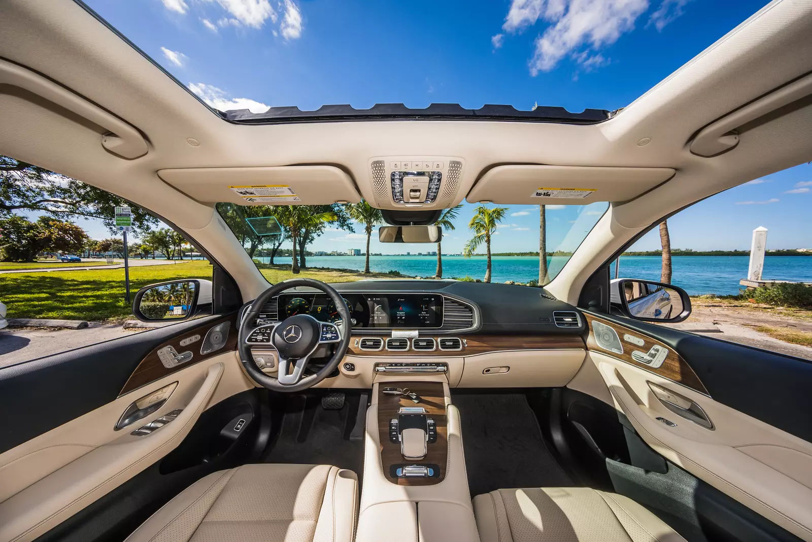 slider - American Butler