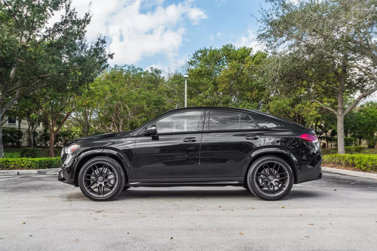 slider - American Butler