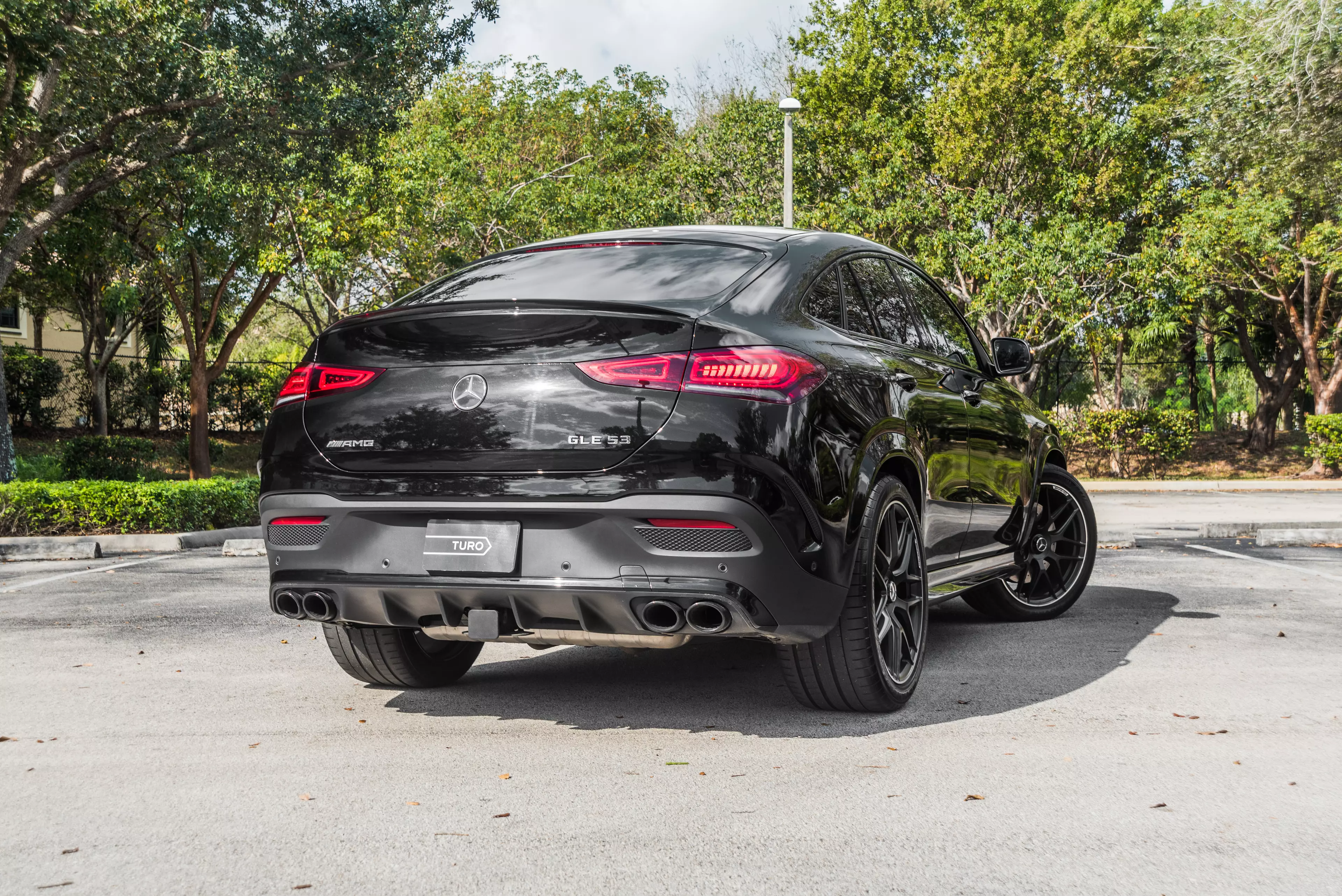 slider - American Butler