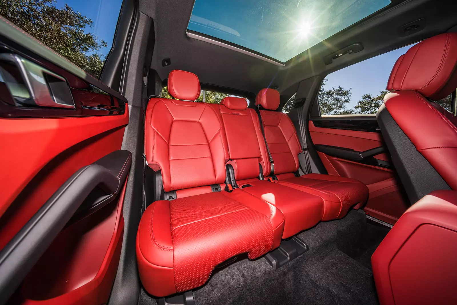 slider - American Butler