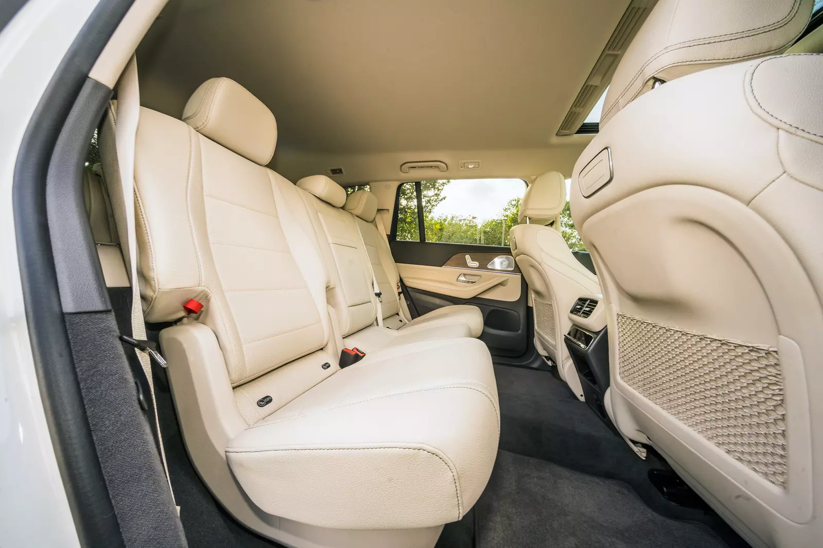 slider - American Butler