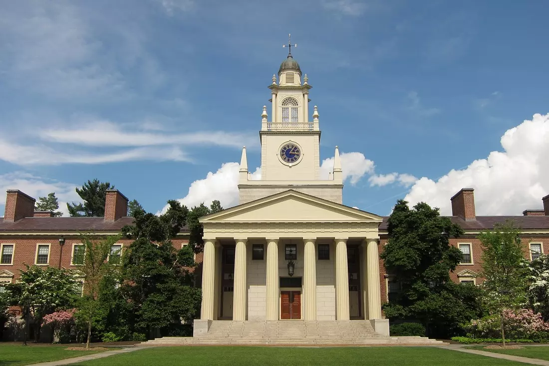 Главный вход в кампус Phillips Academy Andover Главный вход Phillips Academy Andover