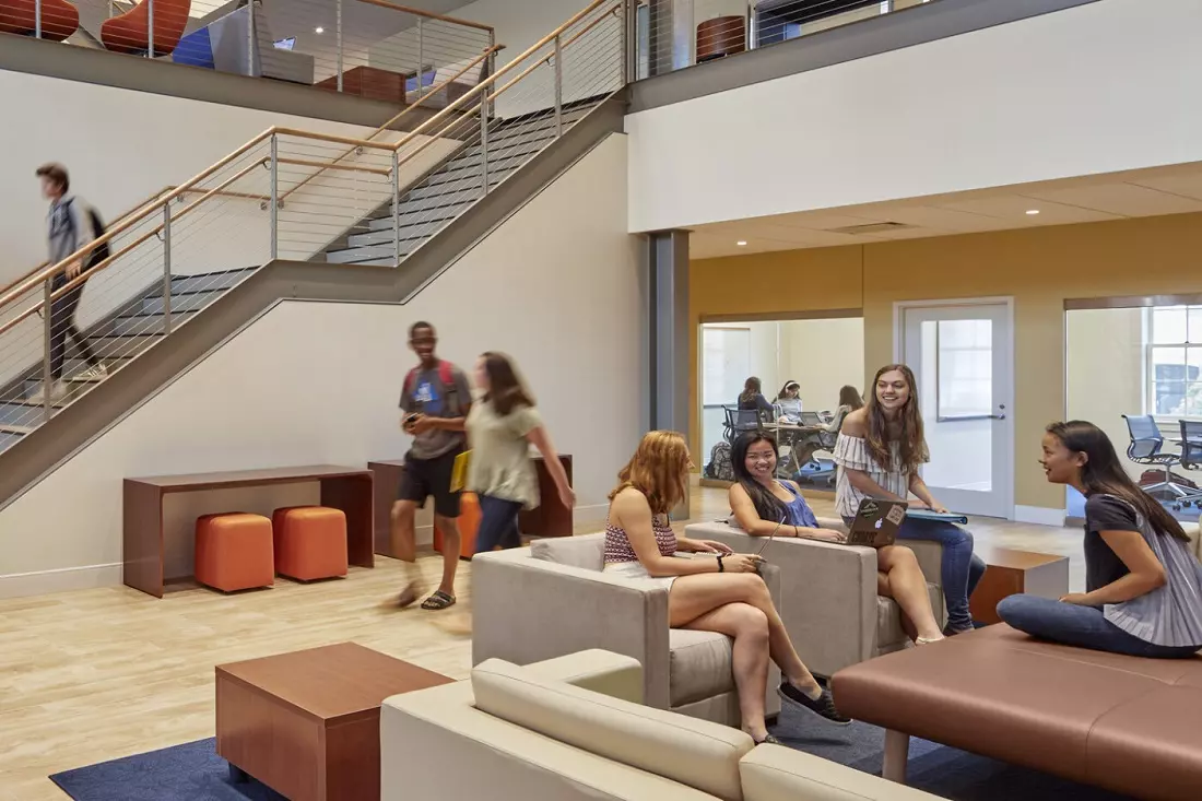 slider - American Butler