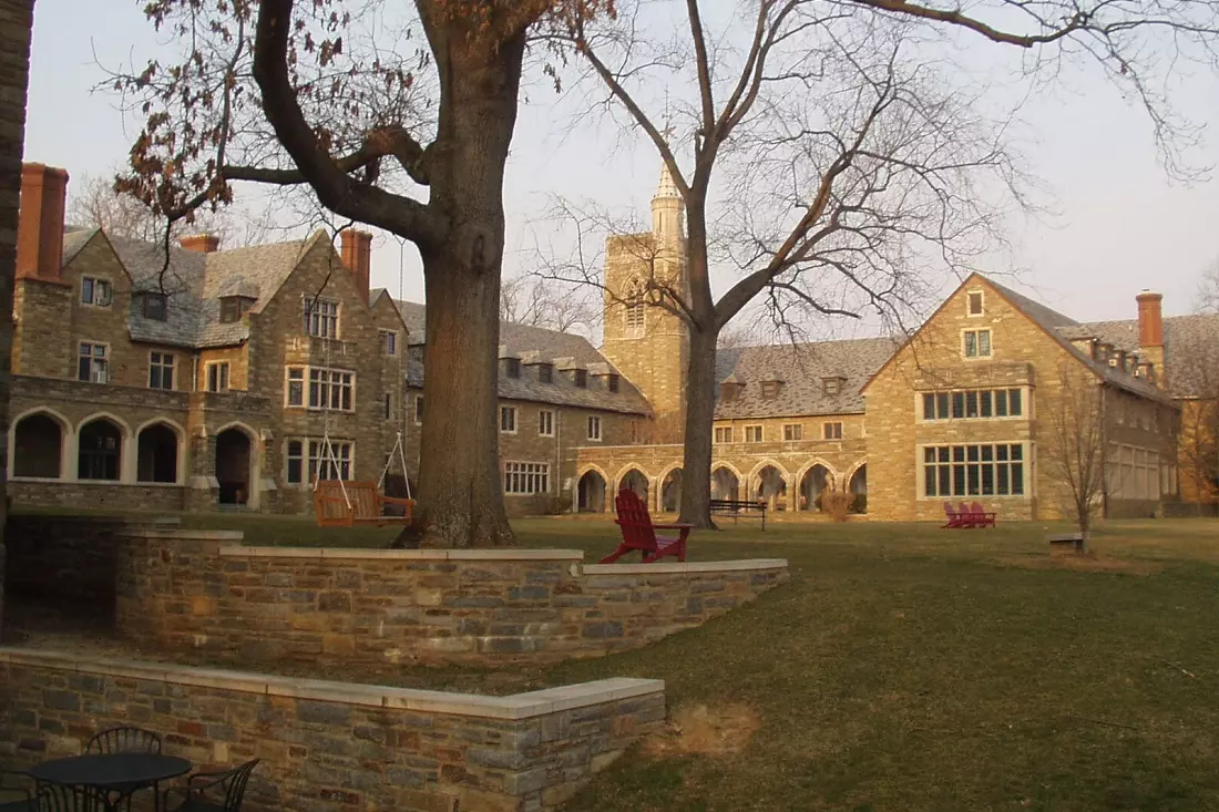 slider - American Butler