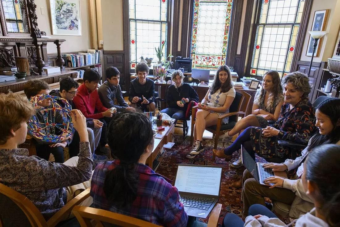 slider - American Butler