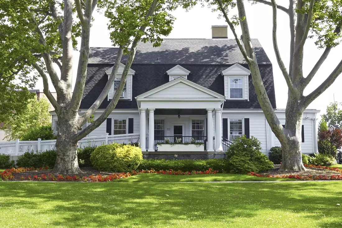 slider - American Butler