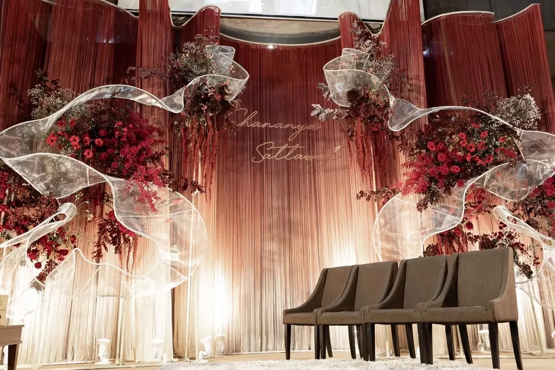 slider - American Butler